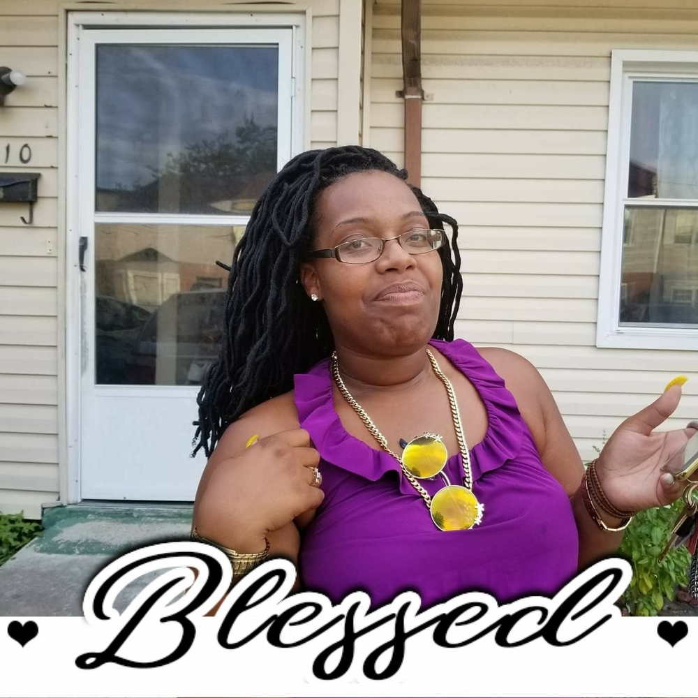 Meet your Posher, Ebone